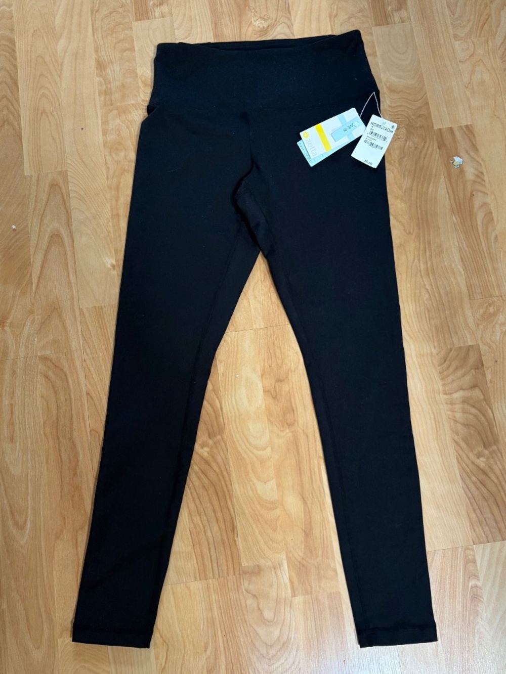 NWT Zella Black Leggings Size Medium